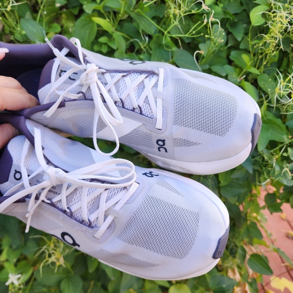 Size 12 - Men's ON CLOUDSURFER NEXT Grey - Picture 14 of 14